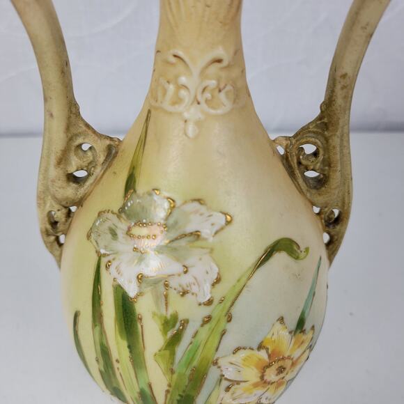 Turn Teplitz Bohemia Vase Ivory Floral Porcelain Amphora Elegant Art Nouveau 9" - Picture 10 of 16